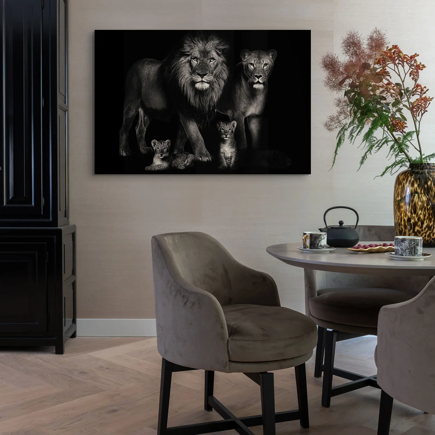Lions with 2 Cubs Black White - Afbeelding 2